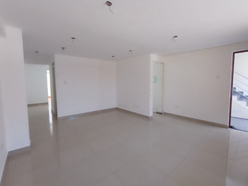 VENTA DE MODERNO DEPARTAMENTO EN PRIMER PISO FRENTE A PARQUE