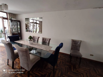 SE VENDE CASA EN MONTERRICO - SURCO 7 HABITACIONES 