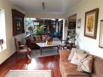 VENDO DUPLEX EN CHACARILLA CON VISTA A PARQUE