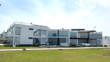 VENTA DE CASA EN MORAVIA II - PRIMERA FILA