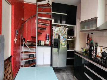 VENDO AMPLIA CASA EN LA AURORA, MIRAFLORES