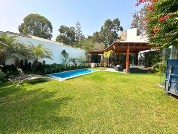 LINDA CASA DE 1,108 M²  EN UNA DE LAS ZONAS MÁS EXCLUSIVAS 