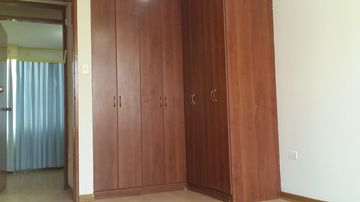 SE VENDE CÓMODO E ILUMINADO DEPARTAMENTO UBICADO EN SURCO