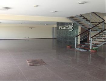 LOCAL COMERCIAL EN ATE - CARRETERA CENTRAL