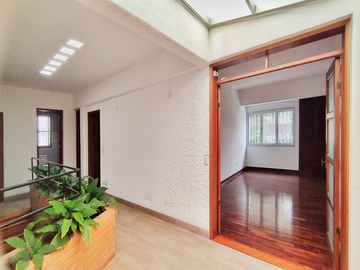 CALLE ROCA Y BOLOÑA N° 3XX, OF. 3XX