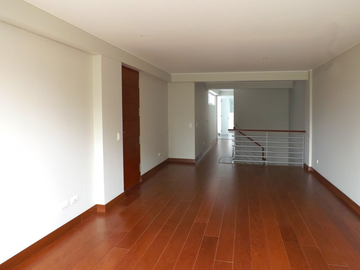 VENDO DÚPLEX DE ESTRENO, FRENTE AL PARQUE EL RETIRO, SURCO