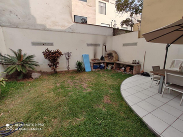 SE VENDE CASA EN MONTERRICO - SURCO 7 HABITACIONES 