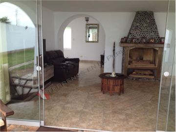 Very Pretty House in Mala, South of Lima (LIM1360)