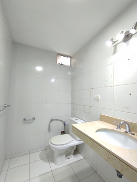 VENTA DE DEPARTAMENTO CON EXCELENTE UBICACIÓN EN MIRAFLORES