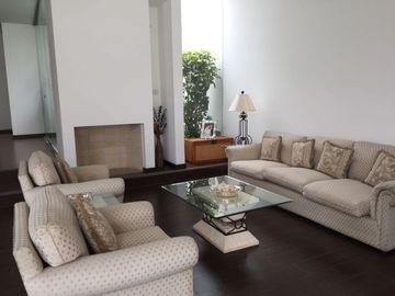 La Planicie- Vendo Casa en Condominio cerca al Club El Golf