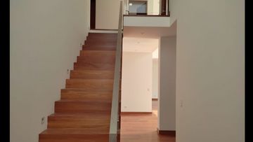 ESTRENO - CASA EN CONDOMINIO EN LA PLANICIE A.T: 479.73 M2 A.C: 382.94M2