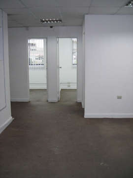 ALQUILER CASA OFICINA S. ISIRO