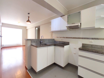 MODERNO FLAT 72 M2 2HAB + ESTACIONAMIENTO 