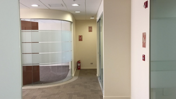 ALQUILO EXCELENTES OFICINAS EN STA CRUZ MIRAFLORES - 023115