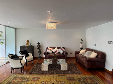 CASA URBANIZACIÓN COUNTRY CLUB DE SAN ISIDRO