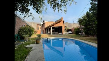 CASA CON PISCINA EN RINCONADO DEL LAGO 