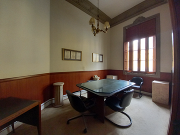 VENDO HERMOSA CASONA BARRANQUINA