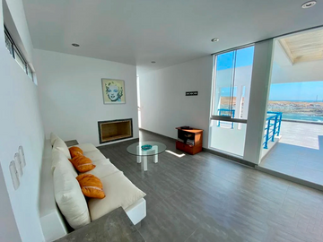 CASA DE PLAYA EN LOMAS DEL MAR KM 121 CERRO AZUL