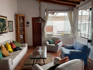 VENTA DE CASA DE PLAYA EN URB. PUNTA ROCAS – PUNTA NEGRA!! 