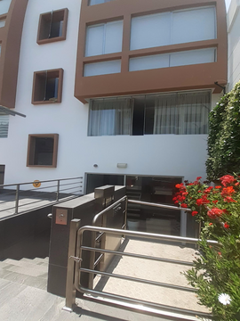 VENDO LINDO DEPARTAMENTO EN SURCO