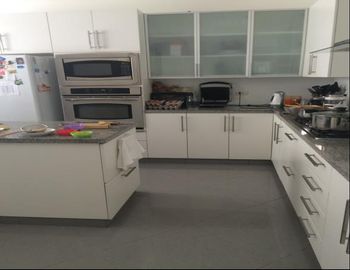 ALVAREZ CALDERON cuadra 4 (Código: 232-469-1)