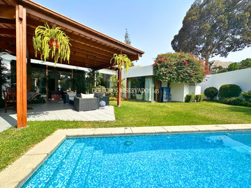 LINDA CASA DE 1,108 M²  EN UNA DE LAS ZONAS MÁS EXCLUSIVAS 