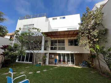 CASA URBANIZACIÓN COUNTRY CLUB DE SAN ISIDRO