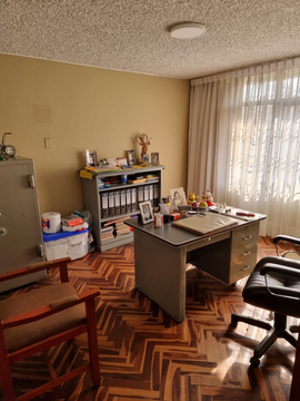 CASA DE TECHO A DOBLE ALTURA EN VENTA EN SAN BORJA