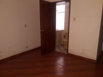 VENDO DEPARTAMENTO AMPLIO EN SAN BORJA