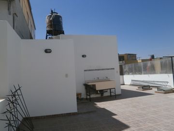 OCASION, CASA EN ESTRENO EN VILLA EL PRADO
