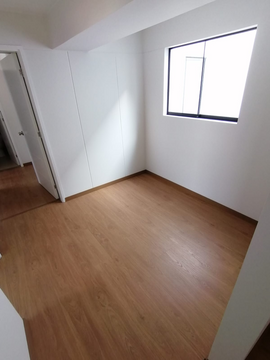 SE VENDE EXCELENTE DÚPLEX EN URB. LAS GARDENIAS