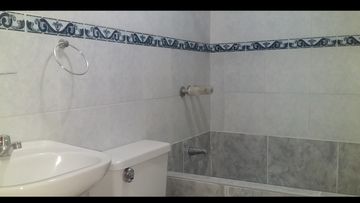 SE VENDE CÓMODO E ILUMINADO DEPARTAMENTO UBICADO EN SURCO