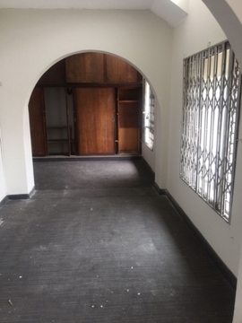 CASA COMO TERRENO EN VENTA EN SANTIAGO DE SURCO
