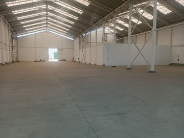SE ALQUILA NAVE INDUSTRIAL DE ESTRENO 2,149 M² ZONIFICACIÓN 