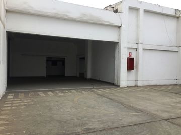 Ideal Para Empresas, Almacén, Deposito, Concesionario, Centros educativos