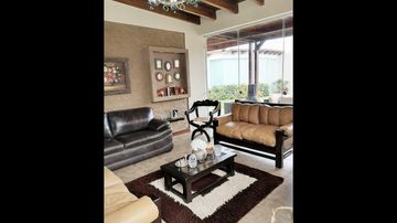 VENDO HERMOSA Y MODERNA CASA PACHACAMAC 500 M²