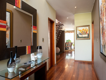 LINDA CASA EN VENTA EN RINCONADA DEL LAGO, LA MOLINA