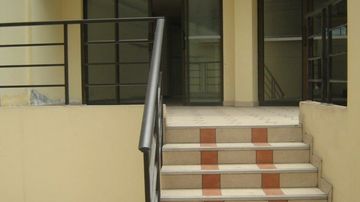 SE  VENDE CASA  EN  SAN ISIDRO COMO TERRENO