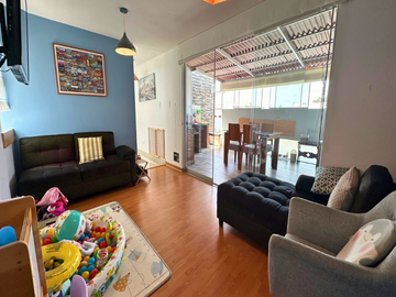 ESPACIOSO Y ACOGEDOR DUPLEX DE 198M2 EN SAN BORJA SUR 