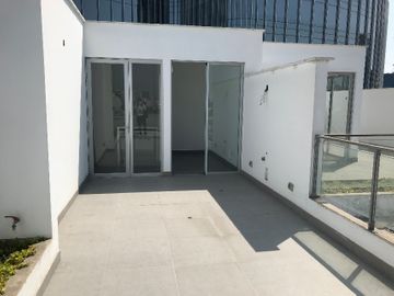 ESTRENO LINDO TRIPLEX