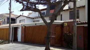 CASA EN ALQUILER EN LA MOLINA. URB LA ENSENADA