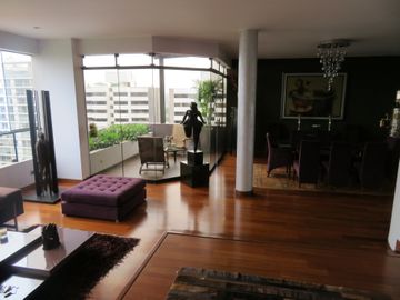 TRIPLEX - PENTHOUSE DE LUJO -IMPECABLE- DOBLE FRENTE