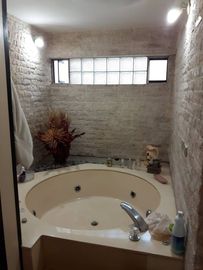 VENDO DUPLEX EN CHACARILLA CON VISTA A PARQUE