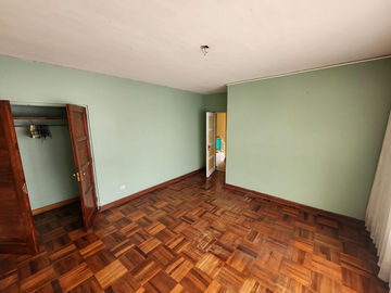 SE VENDE CASA EN SAN ISIDRO