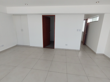 PENTHOUSE DUPLEX DE 4 DORMS FRENTE AL OLIVAR