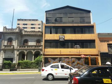 Excelente Casa como Terreno 