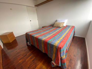 EDIFICIO CON LINDO JARDÍN INTERNO, AMOBLADO ACOGEDOR, MIRO Q