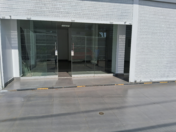 VENDO  O ALQUILO LOCAL COMERCIAL EN BARRANCO