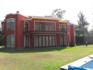LINDA CASA EN LA PLANICIE