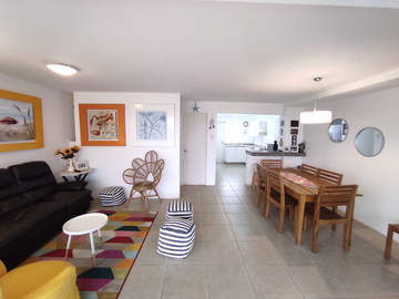 A LA VENTA BELLA CASA DE PLAYA AMOBLADA EN BELLO CONDOMINIO